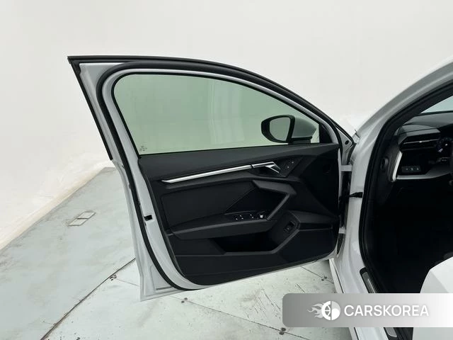 Audi A3 id 4307432 из Китая 19