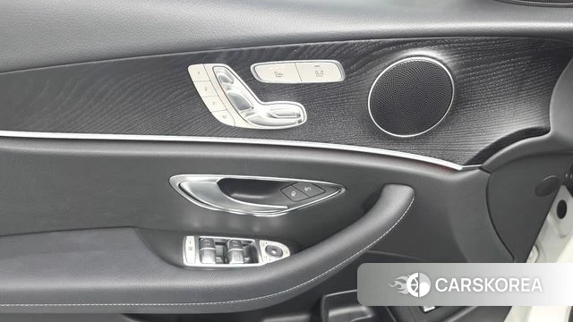 Mercedes-Benz E-Class W213 id 4425068 из Кореи 19