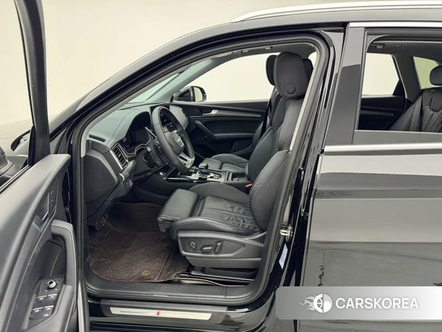 Audi Q5L id 3927064 из Китая 19