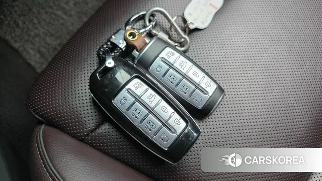 Genesis GV70 id 4202840 из Кореи 19