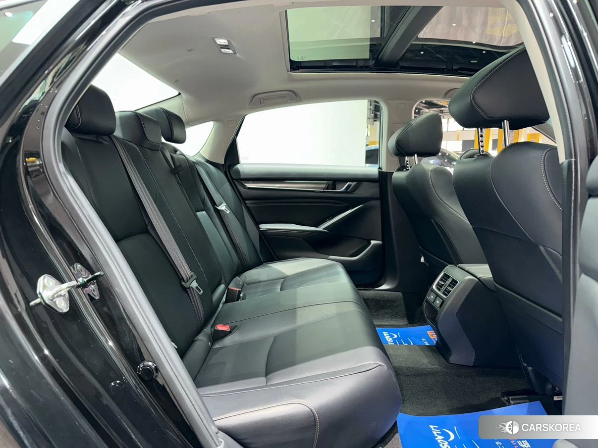Honda Accord id 4452938 из Китая 19