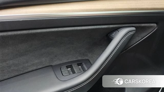 Tesla Model Y id 4584789 из Кореи 19