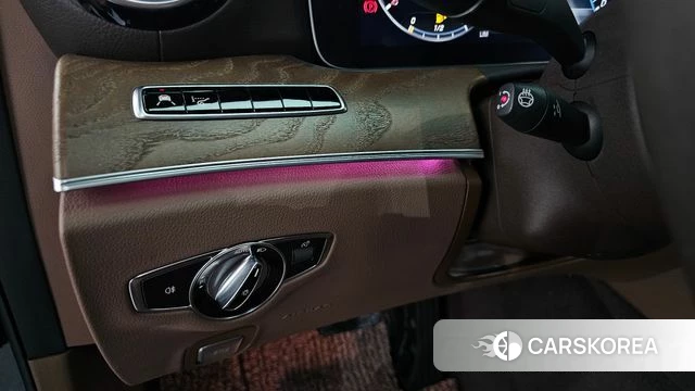 Mercedes-Benz E-Class W213 id 4502303 из Кореи 19