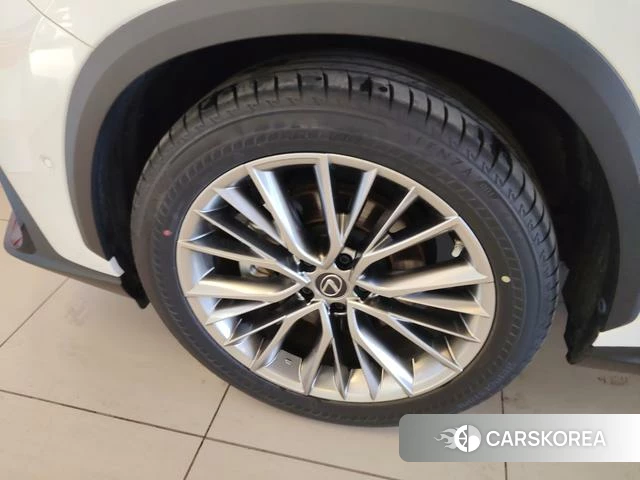Lexus NX PHEV id 4272681 из Китая 19