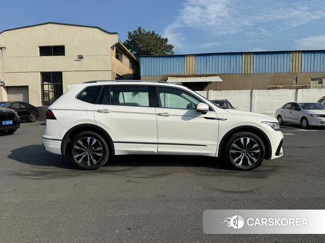 Volkswagen Tiguan L id 4341546 из Китая 19