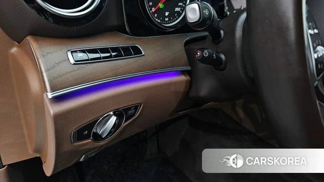 Mercedes-Benz E-Class W213 id 4384378 из Кореи 19