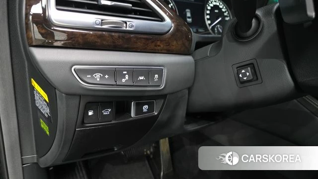 Genesis G90 id 4325000 из Кореи 19