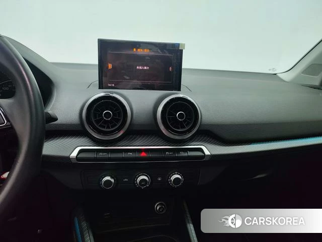 Audi Q2L id 4261532 из Китая 19