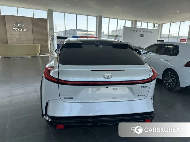 Toyota bZ5 id 4272927 из Китая 19