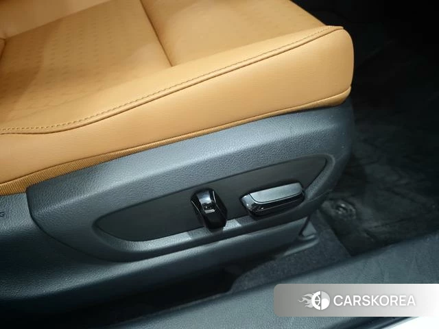 Lexus UX id 4301861 из Китая 19