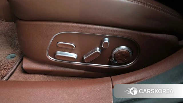 Genesis G90 (RS4) id 4414866 из Кореи 19