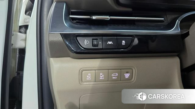 Kia Carnival 4th generation id 4764096 из Кореи 19