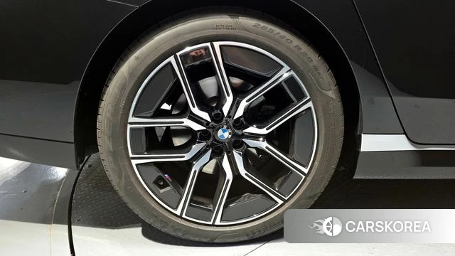 BMW 7 Series (G70) id 4223108 из Кореи 19