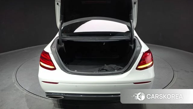 Mercedes-Benz E-Class W213 id 4286292 из Кореи 19