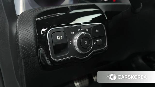 Mercedes-Benz CLA-Class C118 id 4640463 из Кореи 19