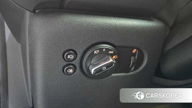 Mini Cooper S id 4836379 из Кореи 19