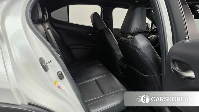 Lexus UX250h id 4849783 из Кореи 19