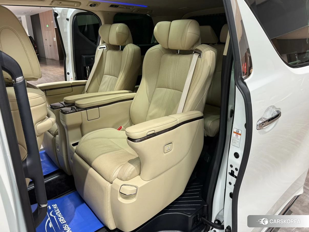 Toyota Elfa id 4452072 из Китая 19