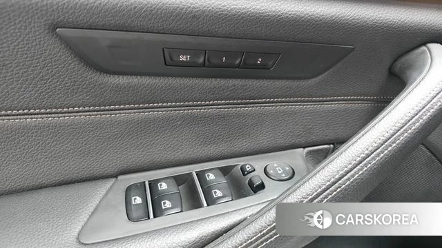 BMW 5 Series (G30) id 4742295 из Кореи 19