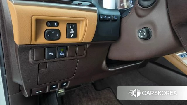 Lexus New ES300h id 4733051 из Кореи 19