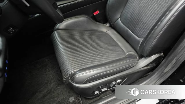 Hyundai Grandeur Hybrid (GN7) id 4281322 из Кореи 19