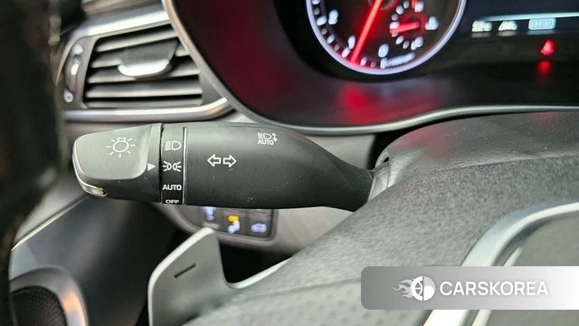 Genesis G70 id 4378096 из Кореи 19