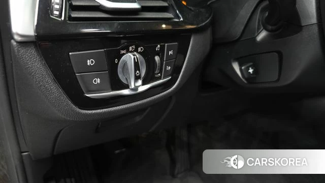 BMW 5 Series (G30) id 4496560 из Кореи 19