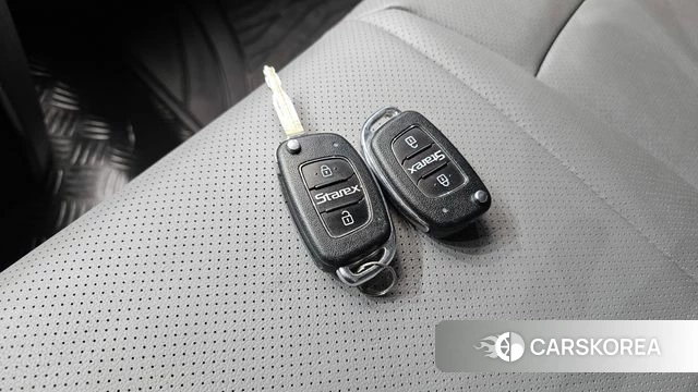 Hyundai The New Grand Starex id 4445916 из Кореи 19