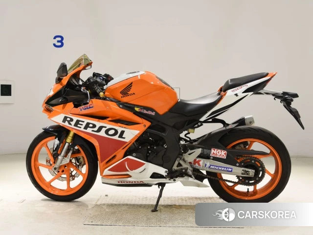 Honda CBR250RR id 3946992 из Японии 19