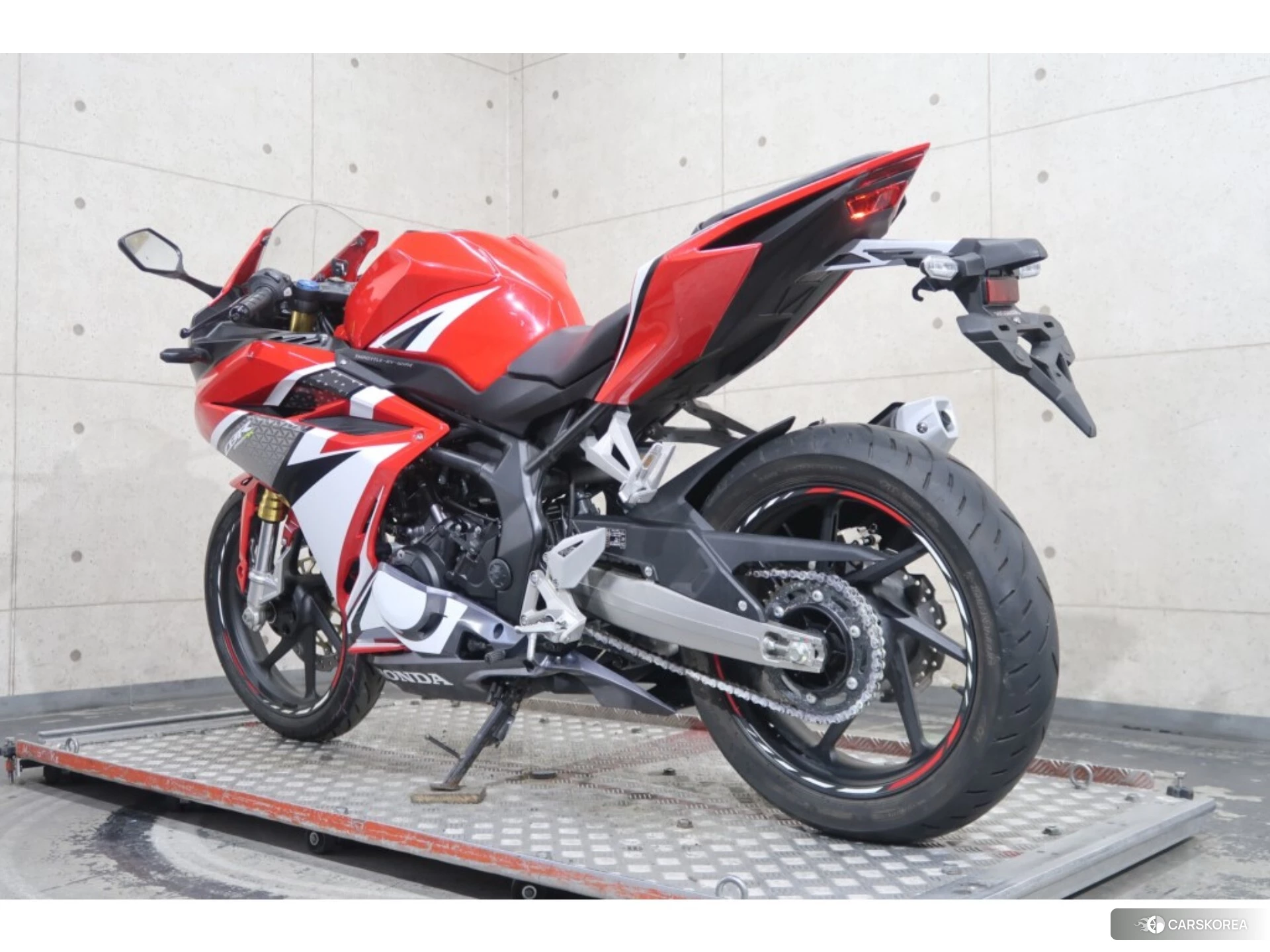 Honda CBR250RR id 4379985 из Японии 19