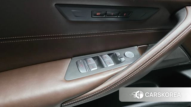 BMW 5 Series (G30) id 4324976 из Кореи 19