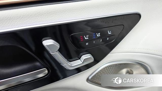 Mercedes-Benz EQS SUV X296 id 4474683 из Кореи 19