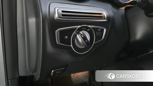 Mercedes-Benz C-Class W205 id 4520193 из Кореи 19