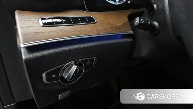 Mercedes-Benz E-Class W213 id 4188393 из Кореи 19