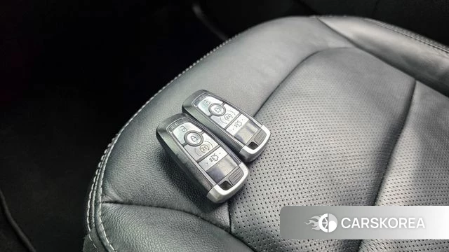 Ford Explorer id 4856465 из Кореи 19