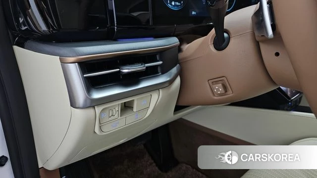 Hyundai Grandeur (GN7) id 4500400 из Кореи 19