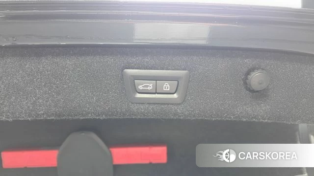 BMW 5 Series (G30) id 4793853 из Кореи 19