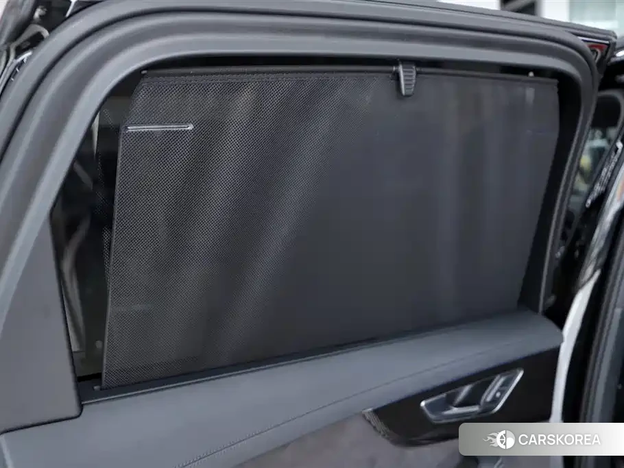 Audi SQ7 id 4600832 из Китая 19