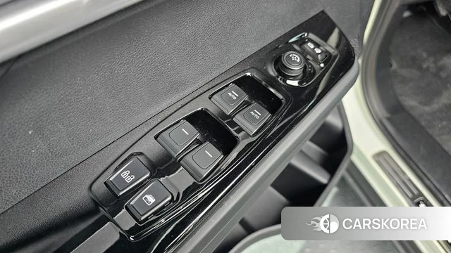 Ssangyong Torres id 4388796 из Кореи 19