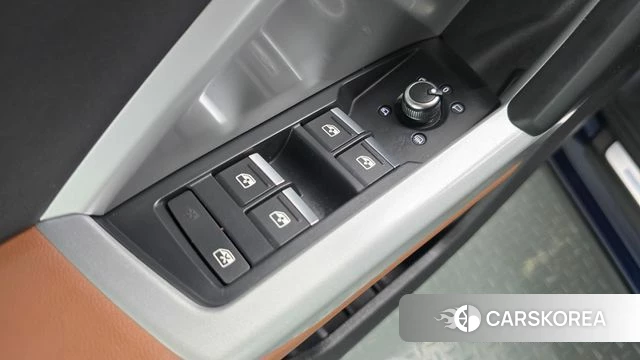 Audi Q3 (F3) id 4894734 из Кореи 19