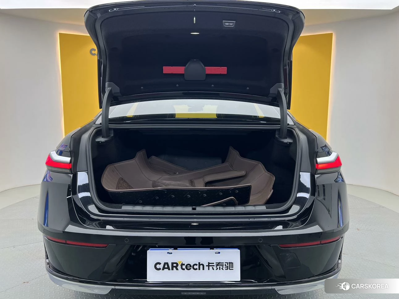 BMW 7 series id 4479855 из Китая 19
