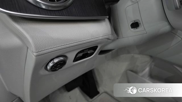 Mercedes-Benz EQS SUV X296 id 4560671 из Кореи 19