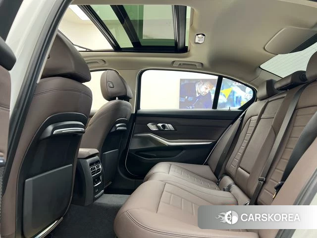 BMW 3 series id 4256907 из Китая 19