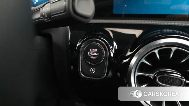 Mercedes-Benz A-Class W177 id 4416070 из Кореи 19
