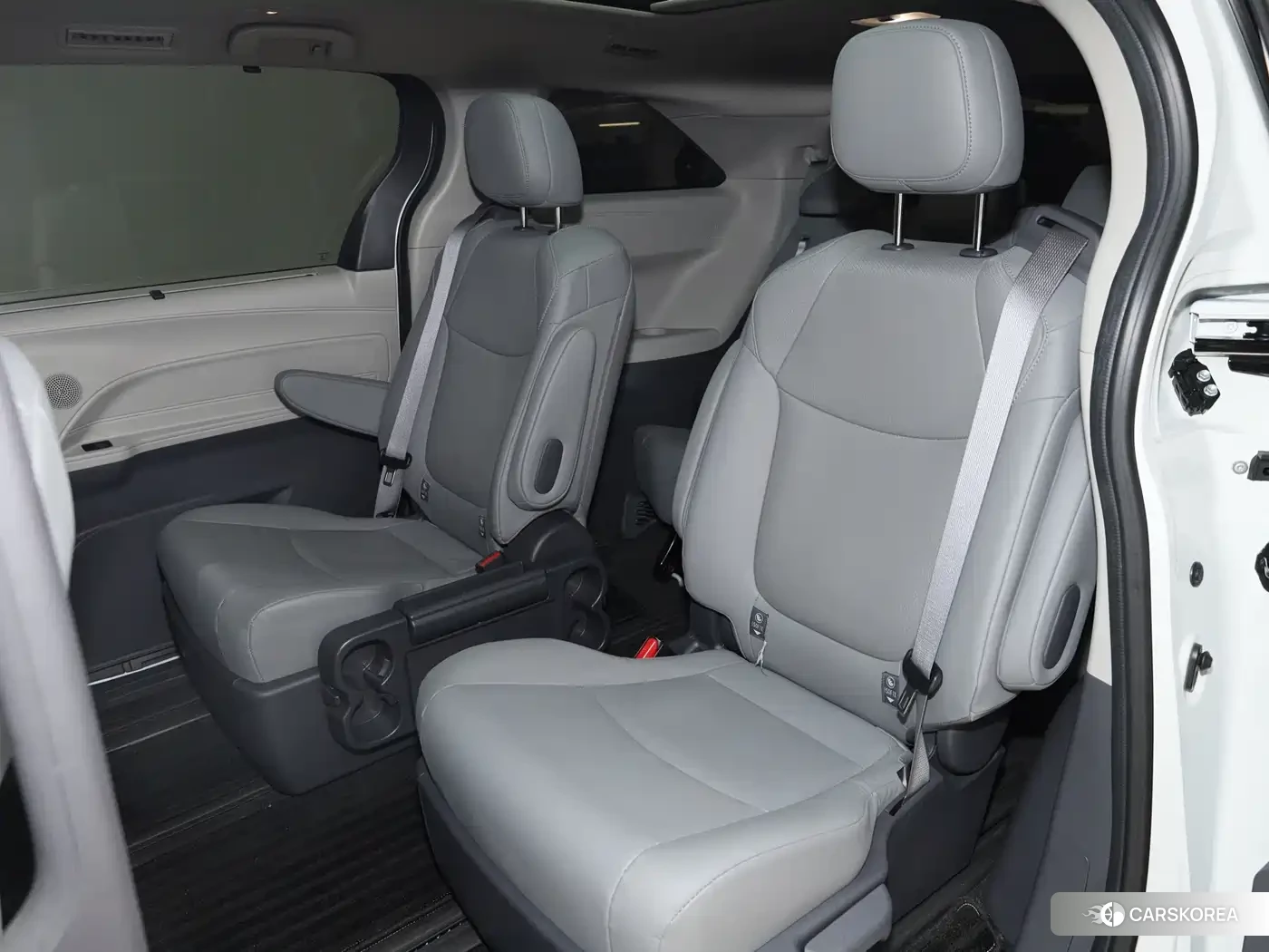 Toyota Granvia id 4629483 из Китая 19