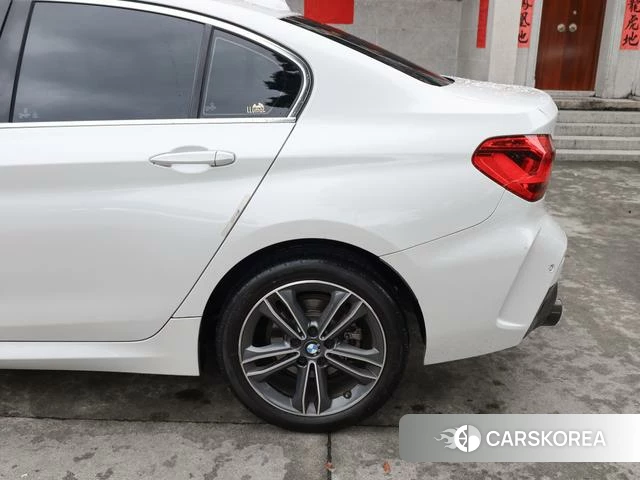 BMW 1 series id 4273446 из Китая 19