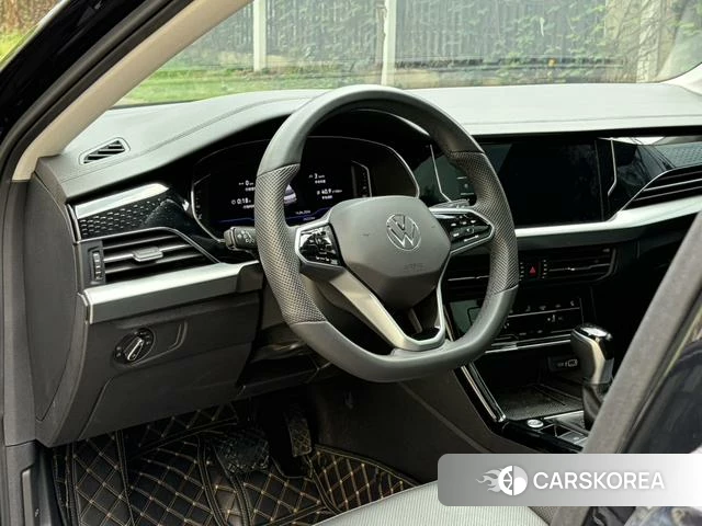 Volkswagen Passat id 4259886 из Китая 19