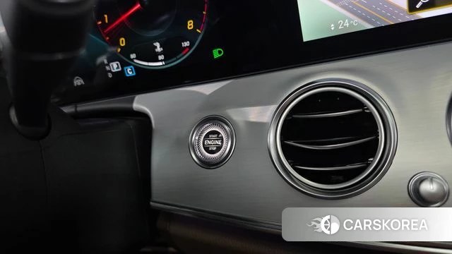 Mercedes-Benz E-Class W213 id 4632138 из Кореи 19