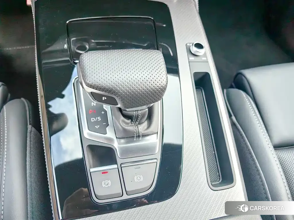 Audi Q5L id 4559805 из Китая 19
