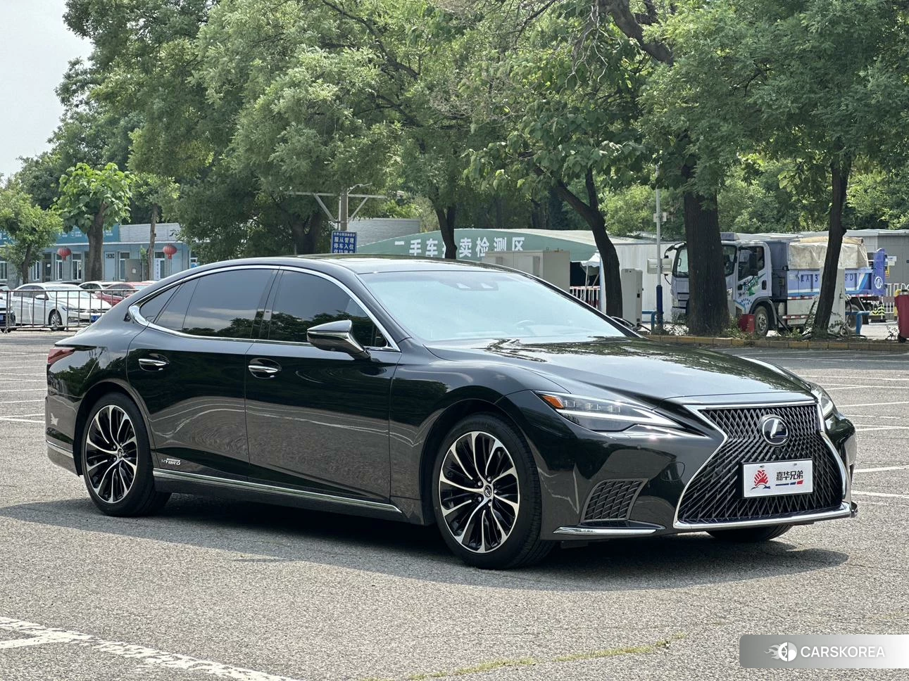 Lexus LS id 4420304 из Китая 19